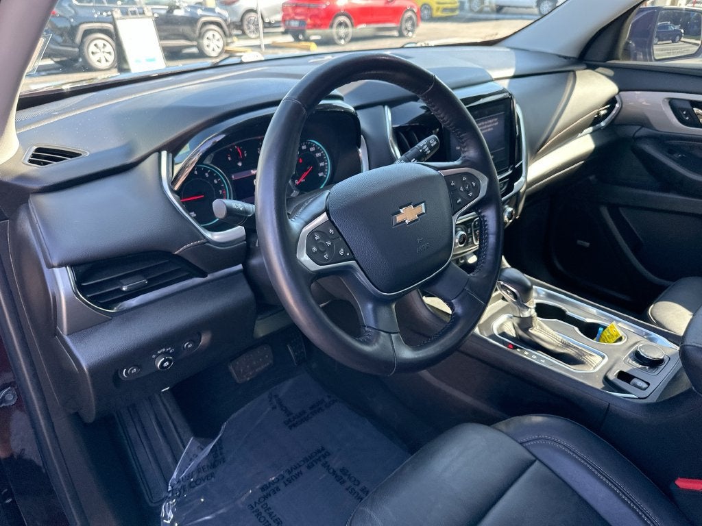 2021 Chevrolet Traverse LT Leather