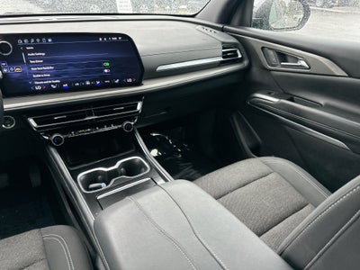 2024 Chevrolet Traverse LT