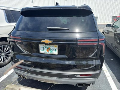 2024 Chevrolet Traverse LT