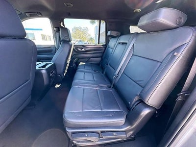 2024 Chevrolet Suburban LT