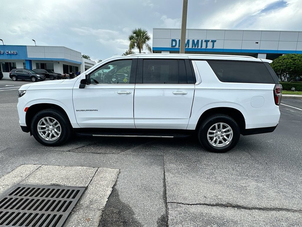 2024 Chevrolet Suburban LT