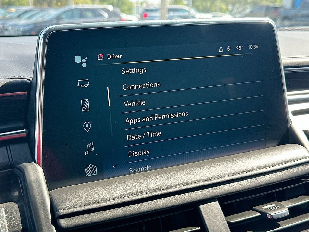 2024 Chevrolet Suburban LT