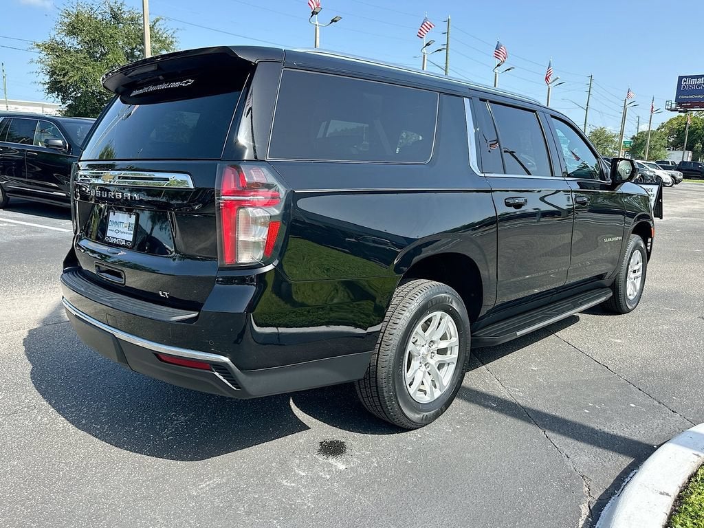 2024 Chevrolet Suburban LT
