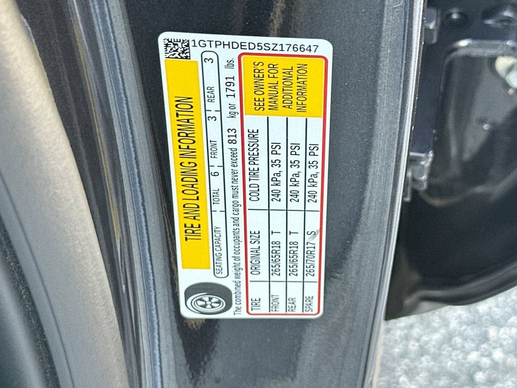 2025 GMC Sierra 1500 SLT