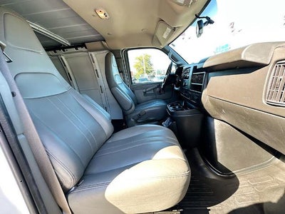 2023 GMC Savana Cargo 2500 Base
