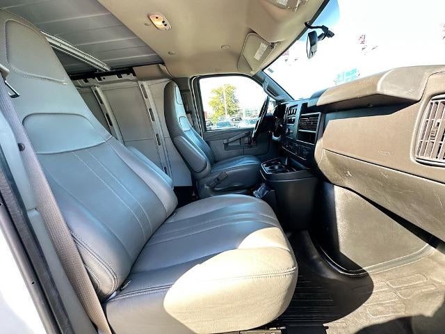 2023 GMC Savana Cargo 2500 Base