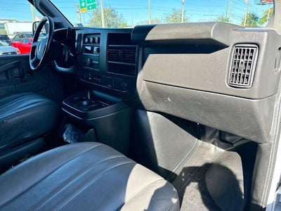 2023 GMC Savana Cargo 2500 Base