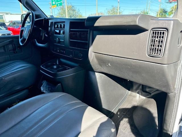 2023 GMC Savana Cargo 2500 Base