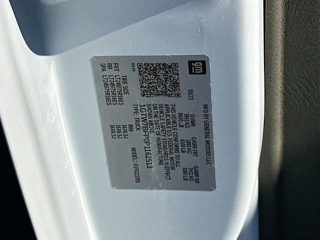 2023 GMC Savana Cargo 2500 Base