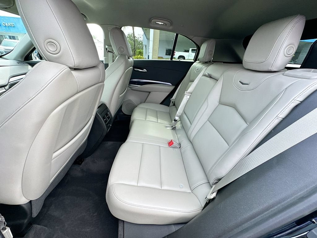 2023 Cadillac XT4 Luxury