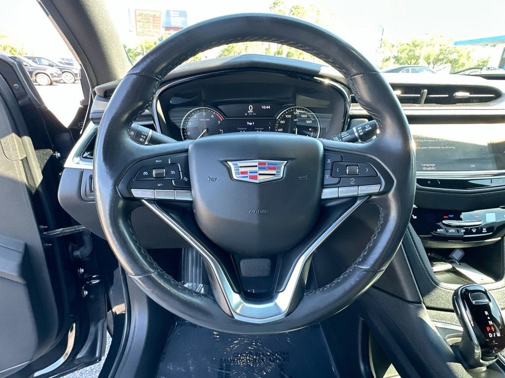 2022 Cadillac XT6 Luxury