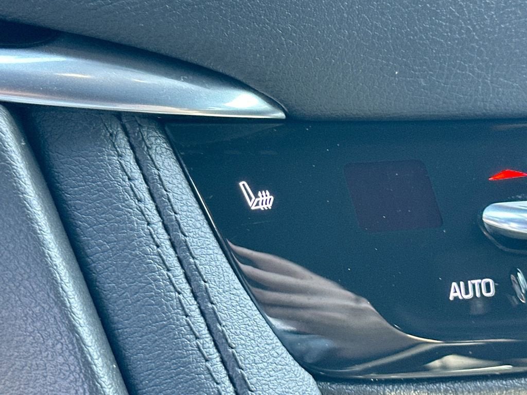 2022 Cadillac XT6 Luxury