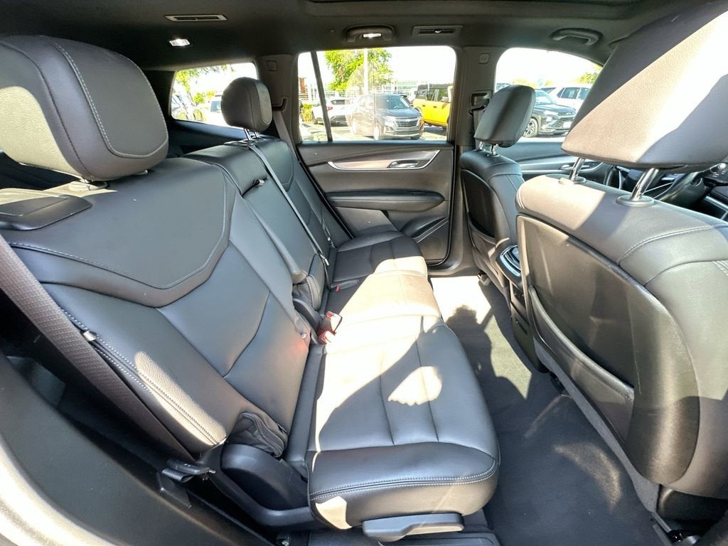 2022 Cadillac XT6 Luxury