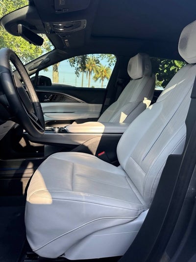 2023 Cadillac LYRIQ Luxury