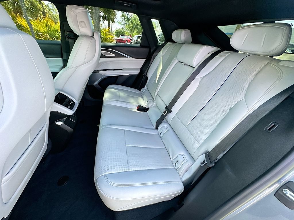 2023 Cadillac LYRIQ Luxury