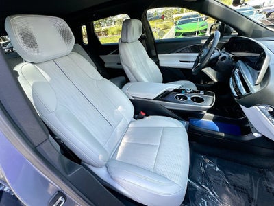 2023 Cadillac LYRIQ Luxury