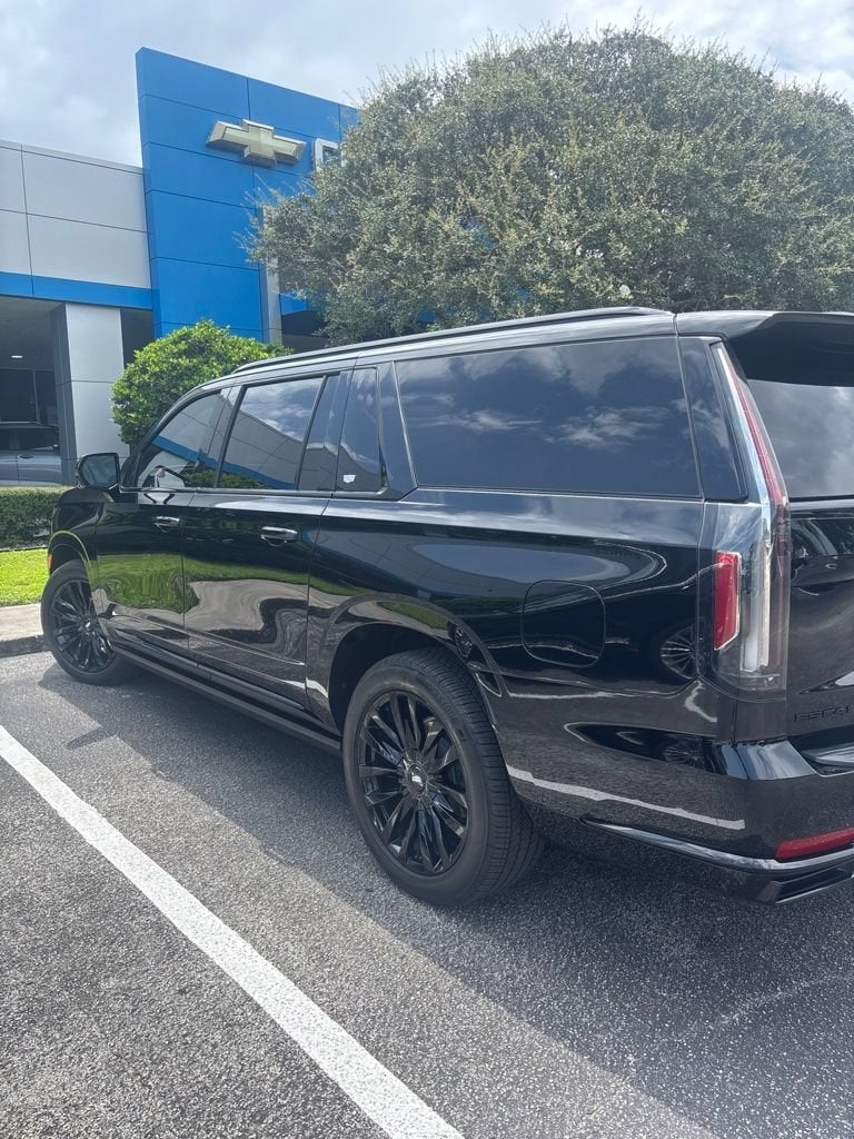 2024 Cadillac Escalade ESV Premium Luxury