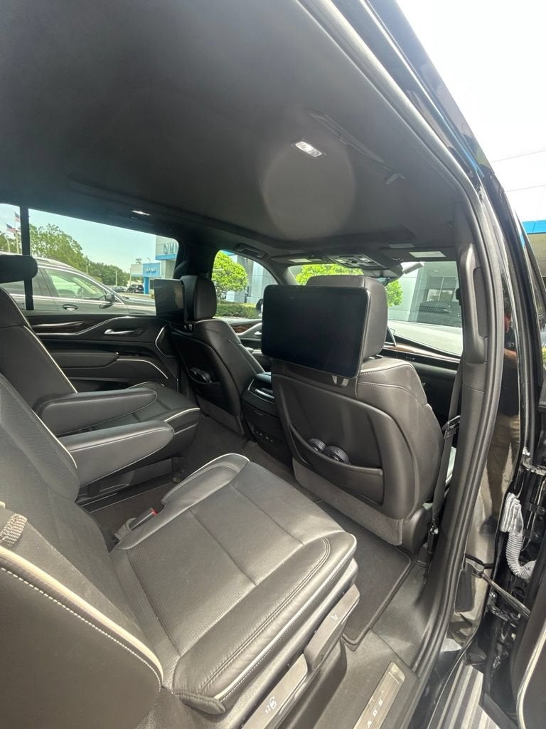 2024 Cadillac Escalade ESV Premium Luxury