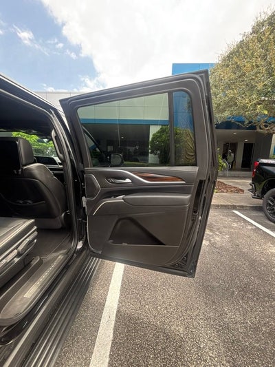 2024 Cadillac Escalade ESV Premium Luxury