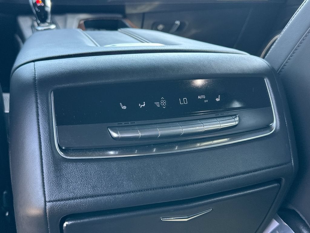 2024 Cadillac Escalade ESV Premium Luxury
