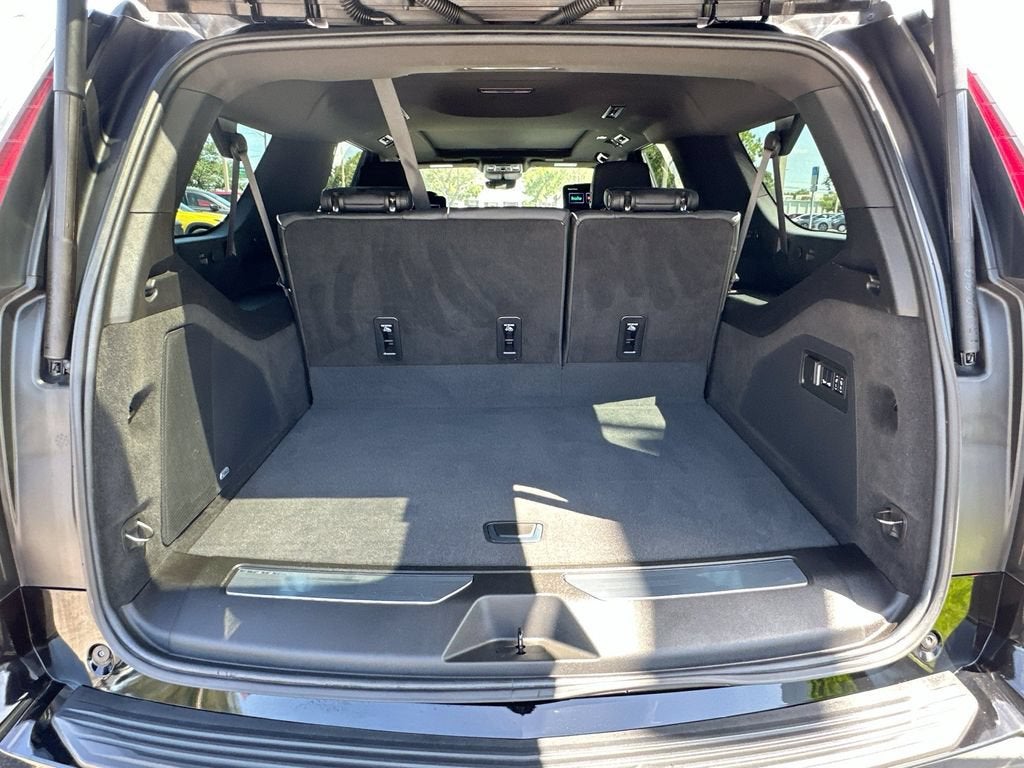 2024 Cadillac Escalade ESV Premium Luxury