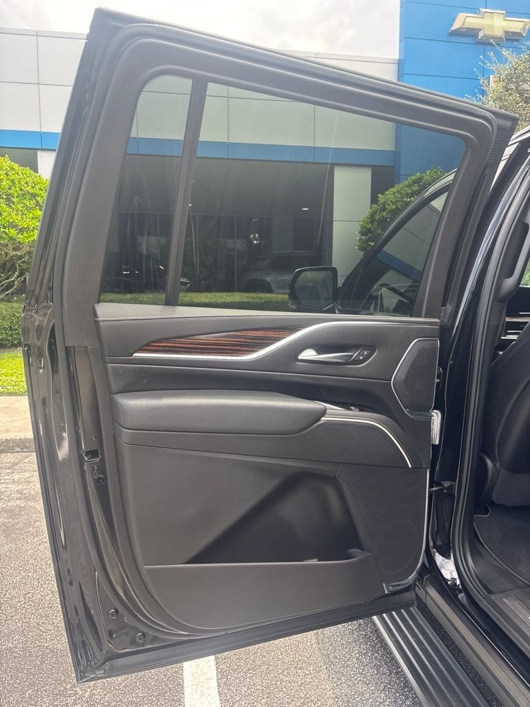 2024 Cadillac Escalade ESV Premium Luxury