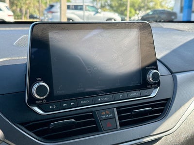 2025 Nissan Altima SR FWD