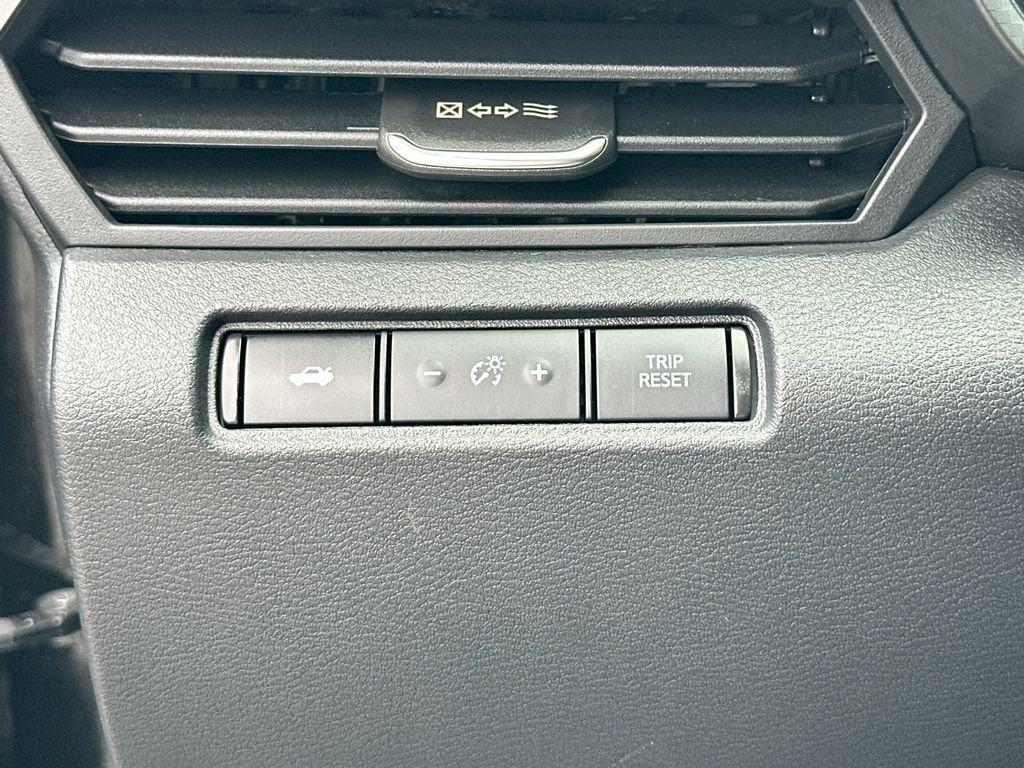 2022 Nissan Altima SR FWD