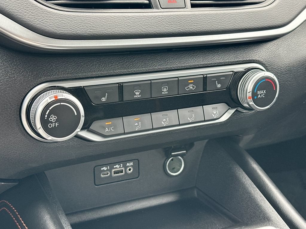 2022 Nissan Altima SR FWD