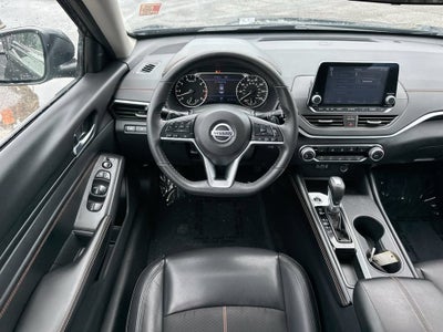 2022 Nissan Altima SR FWD