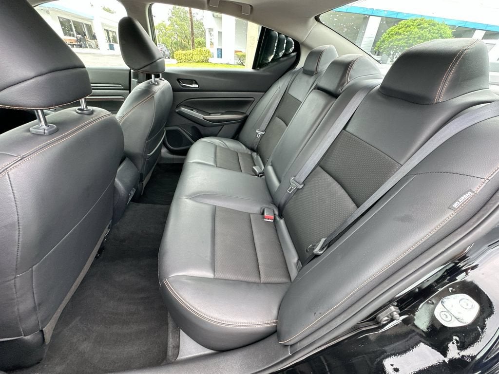 2022 Nissan Altima SR FWD