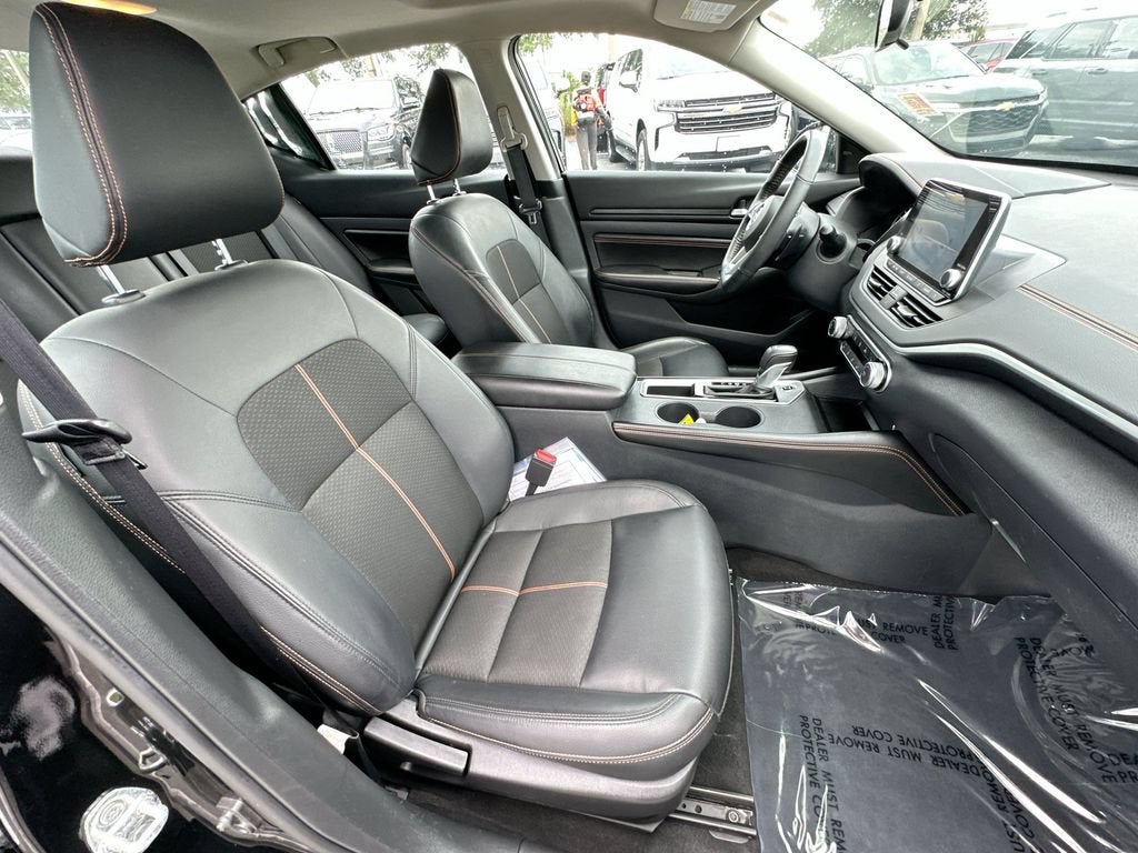 2022 Nissan Altima SR FWD