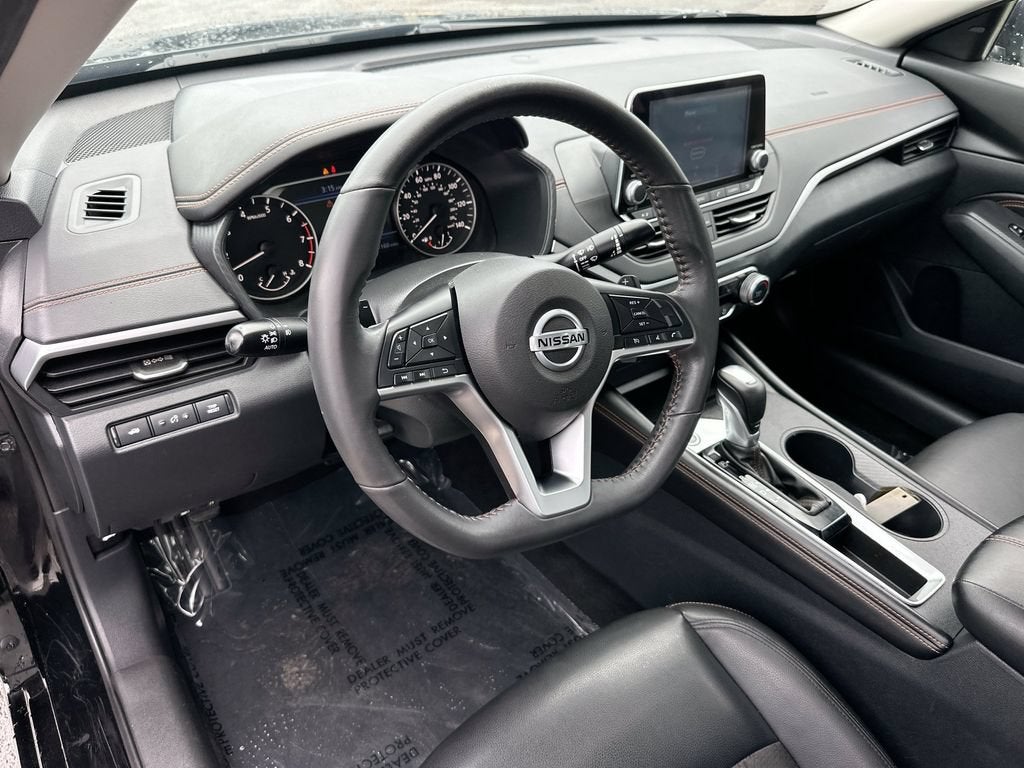 2022 Nissan Altima SR FWD