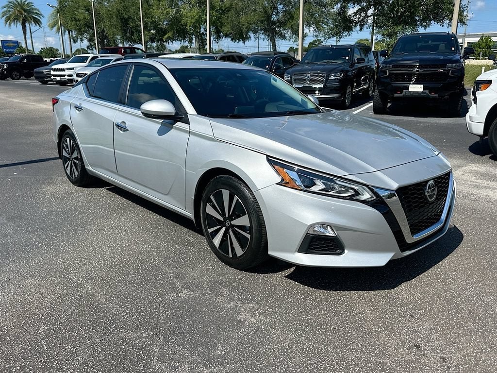 2021 Nissan Altima SV FWD