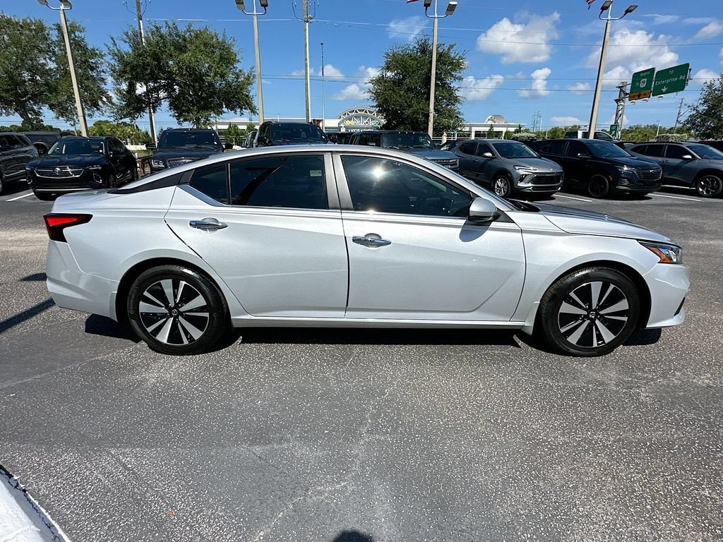 2021 Nissan Altima SV FWD