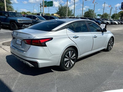 2021 Nissan Altima SV FWD