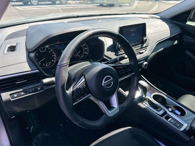 2021 Nissan Altima SV FWD