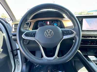 2025 Volkswagen Atlas 2.0T SE w/Technology