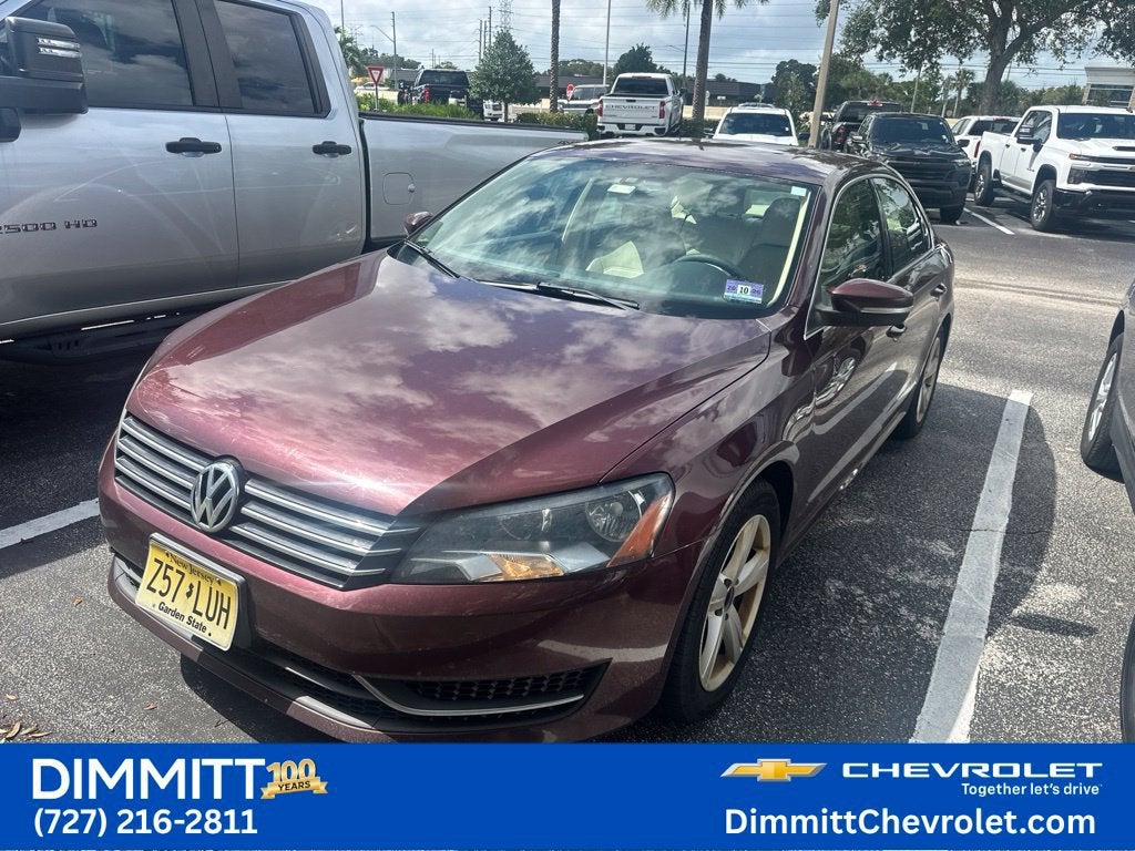 2013 Volkswagen Passat Base