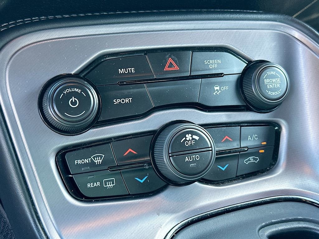 2023 Dodge Challenger SXT