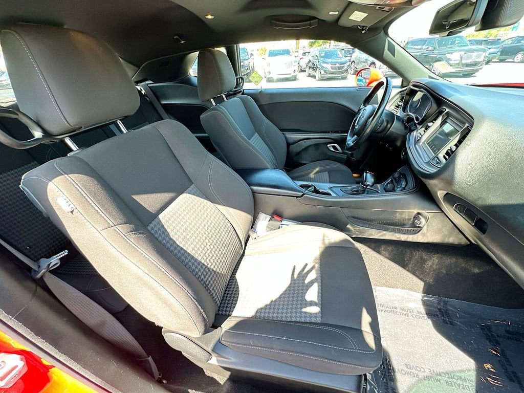2023 Dodge Challenger SXT