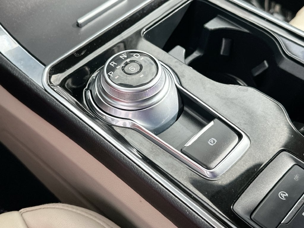 2020 Ford Edge Titanium - Photo 16