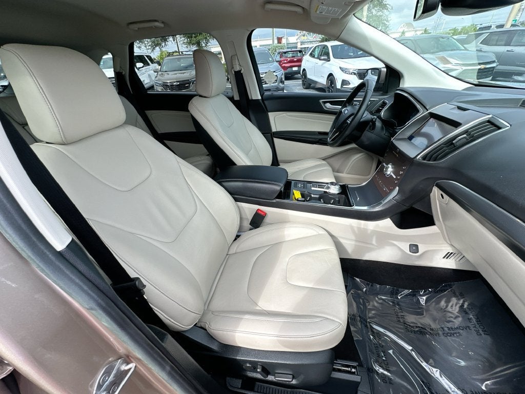 2020 Ford Edge Titanium - Photo 25