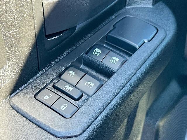 2025 RAM 2500 Tradesman Crew Cab 4x4 6'4" Box