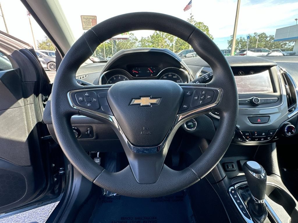 2019 Chevrolet Cruze LT - Photo 11