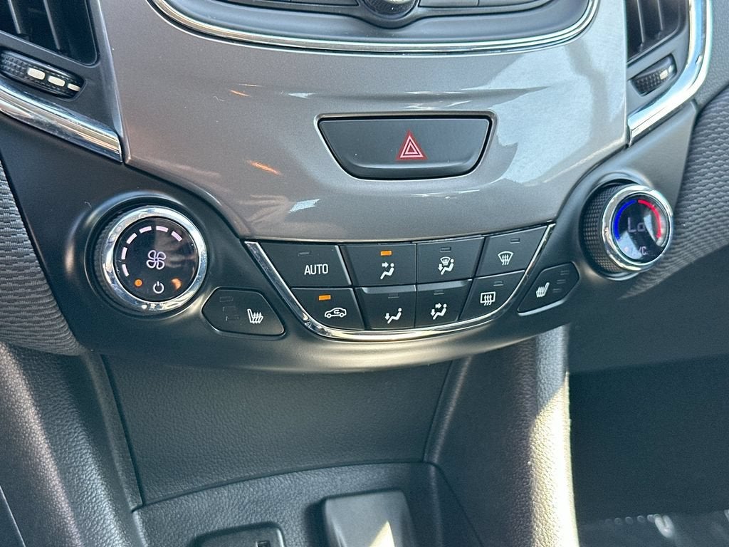 2019 Chevrolet Cruze LT - Photo 15