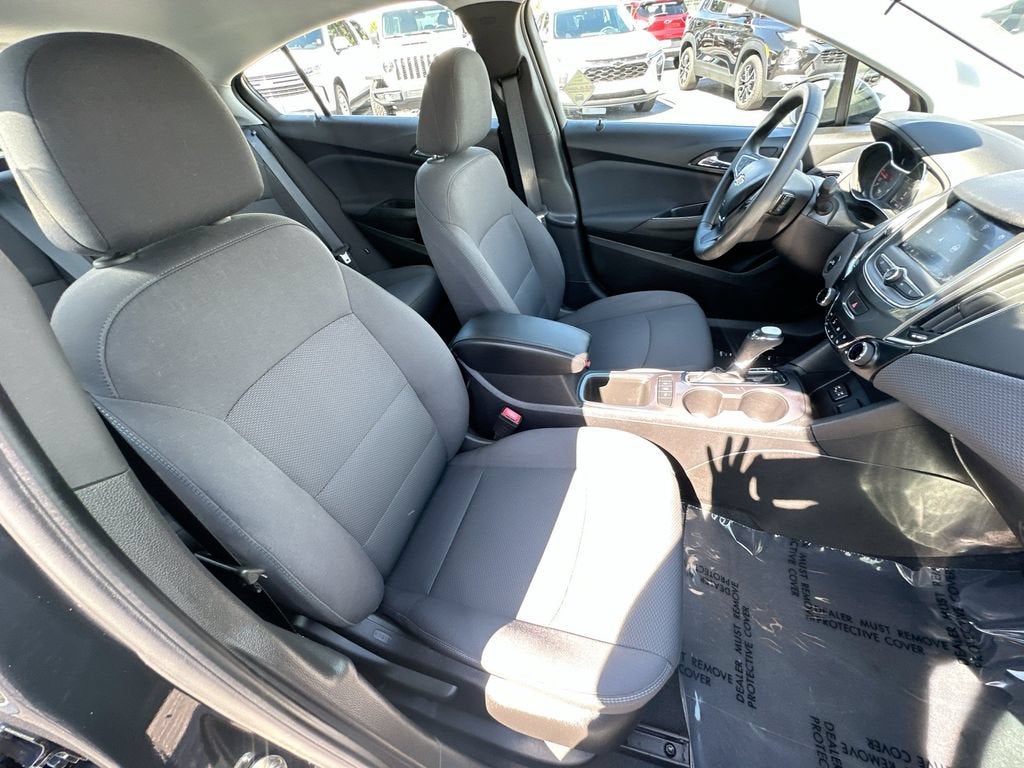 2019 Chevrolet Cruze LT - Photo 26