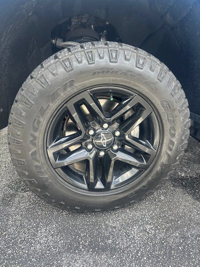 2022 Chevrolet Silverado 1500 Custom Trail Boss