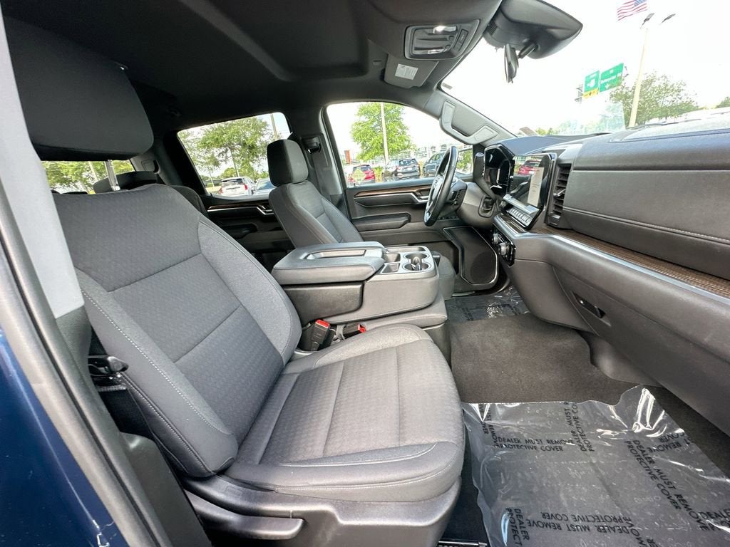 2023 Chevrolet Silverado 1500 LT (2FL)