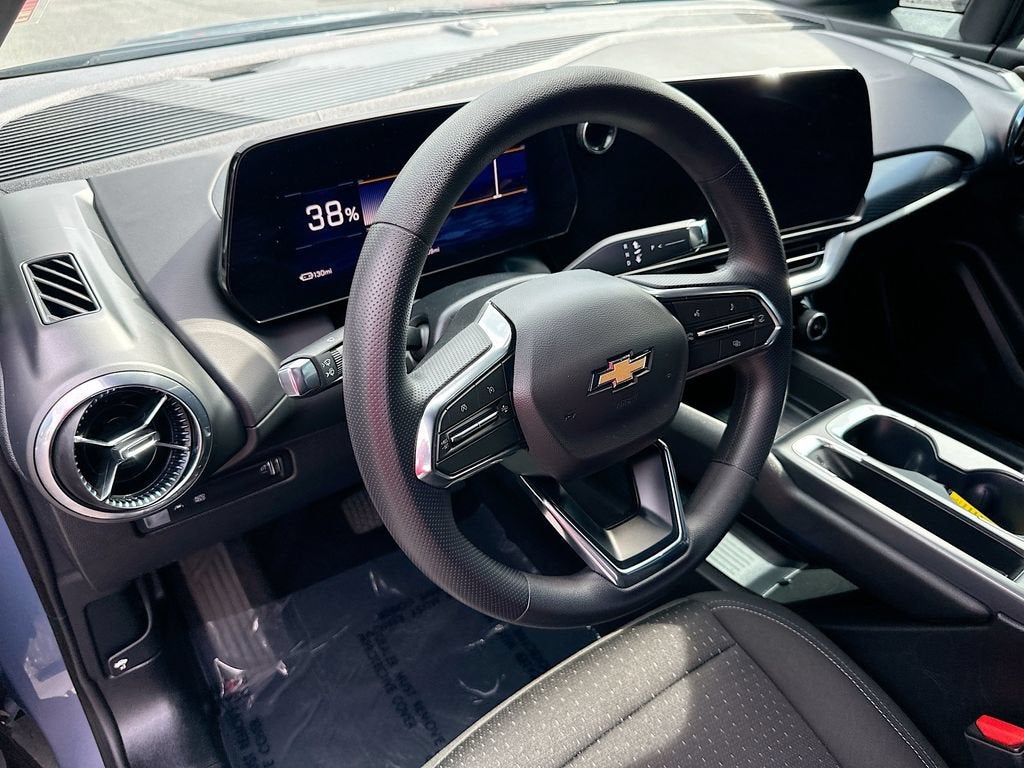 2025 Chevrolet Equinox EV LT - Photo 9
